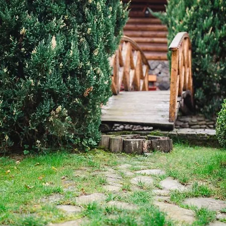 Kolyba Opryshkiv Отель *