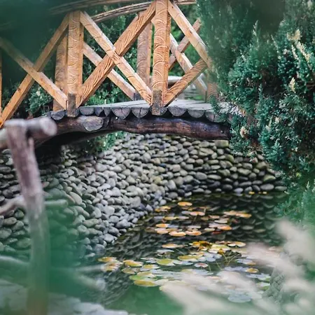 Kolyba Opryshkiv Nizhneye Selishche