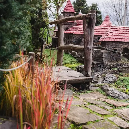 Отель Kolyba Opryshkiv