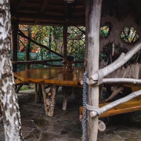 Отель Kolyba Opryshkiv