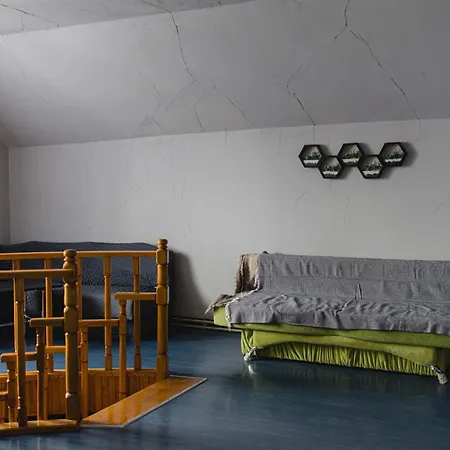 Hotel Kolyba Opryshkiv *