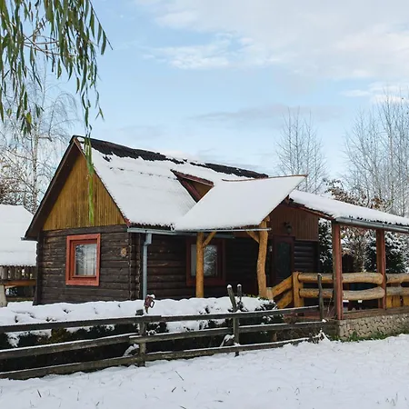 Kolyba Opryshkiv Hotel *