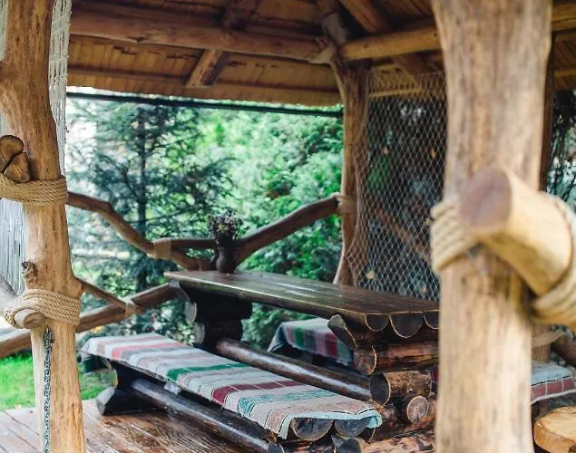 Kolyba Opryshkiv Otel *